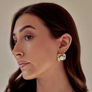 Sol Pearl Earrings