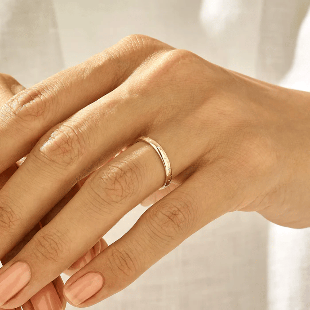 14k Minimal Star Pave Band Ring