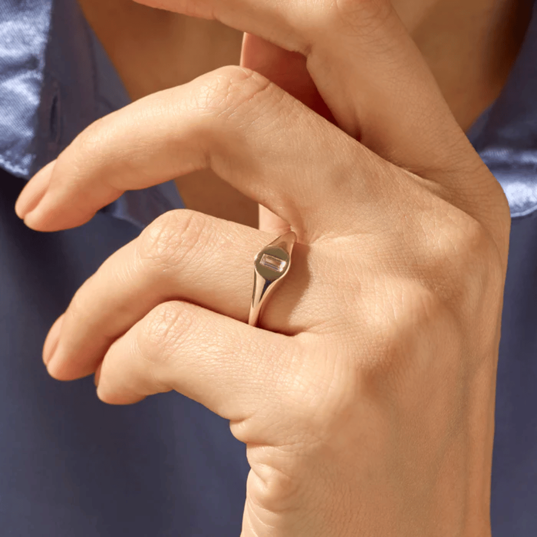 14k Baguette Signet Ring