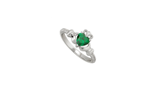 Emerald Claddagh Ring