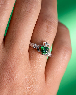 Emerald Claddagh Ring