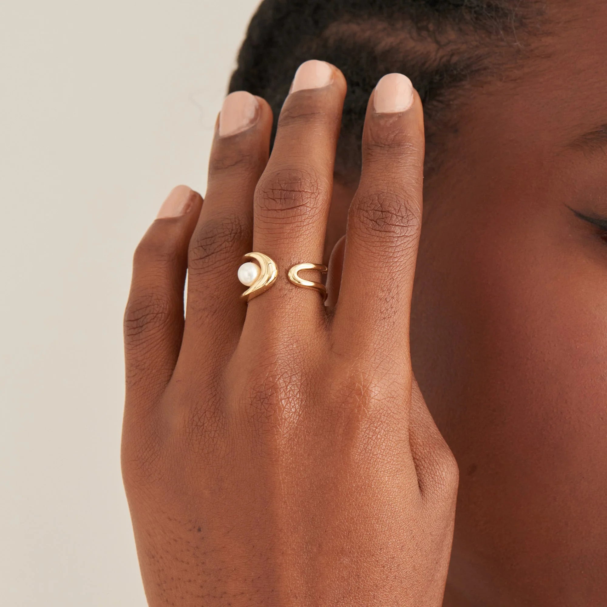 Gold Pearl Sculpted Ring