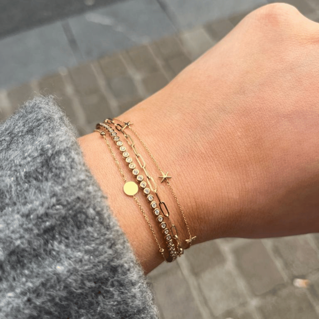 9ct Dainty Circle and Ball Bracelet