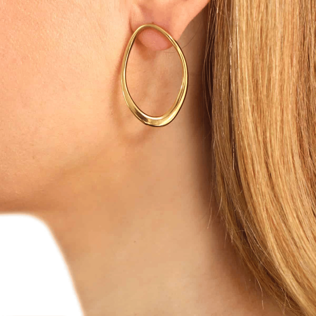 Elegant Circle Stud Earring